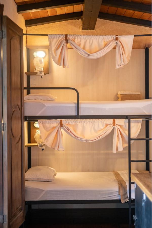 Bed 10-Bed Mixed Dormitory Room